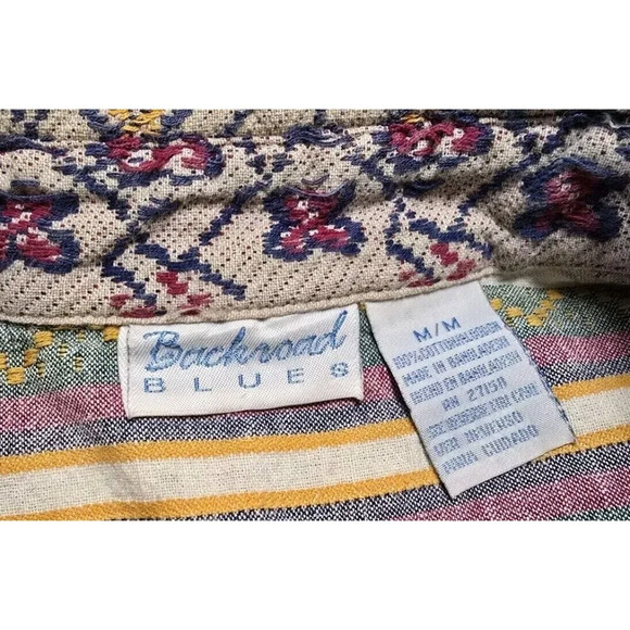 Womens 90s Vintage Button Front Shirt Size Medium Embroidered - Picture 6 of 7